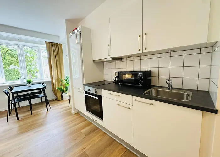 Aday - Sunny Aalborg